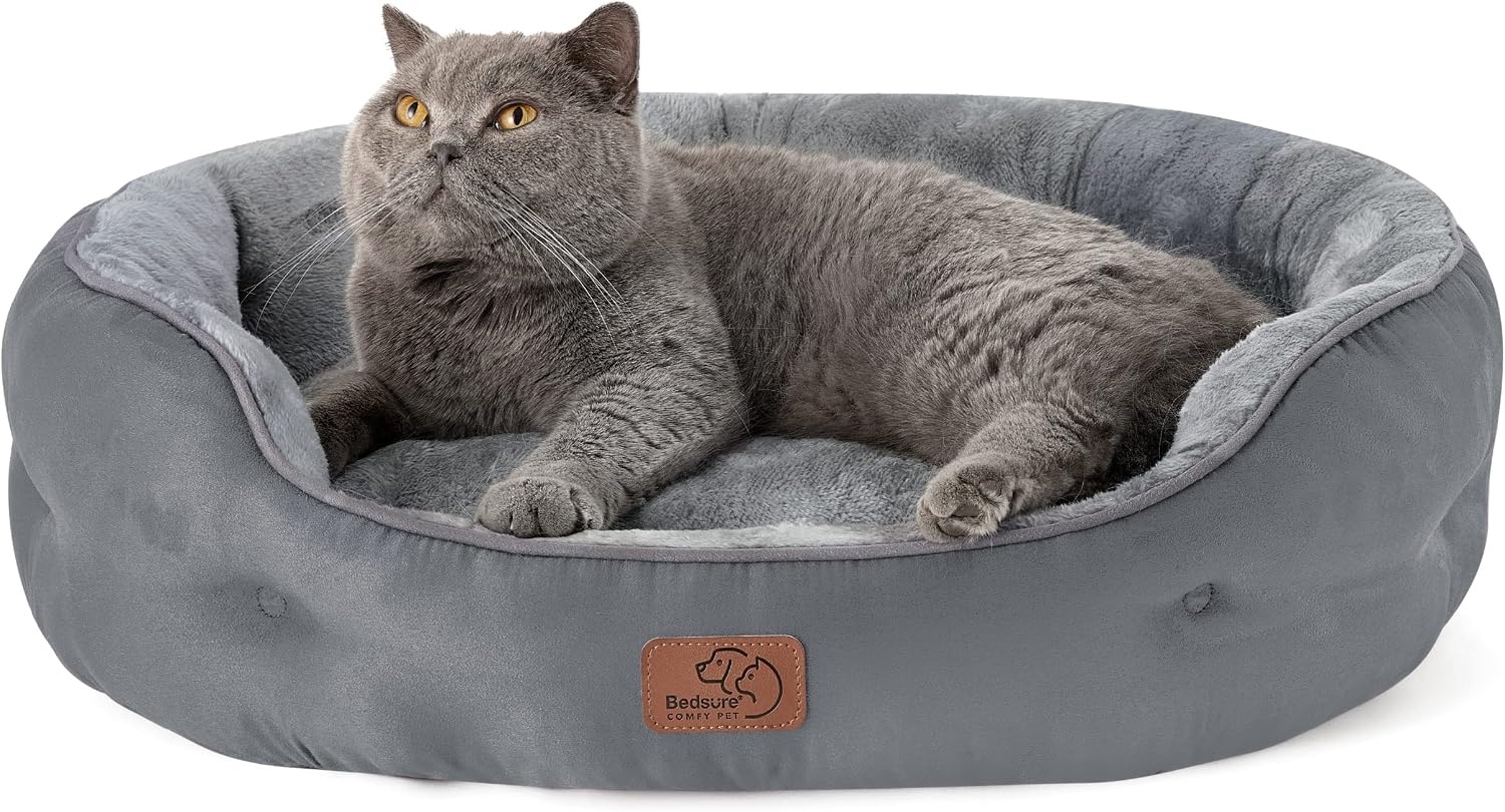 Small Round Plush Pet Bed –  Washable Dog and Cat Bed with a Soft Cushion