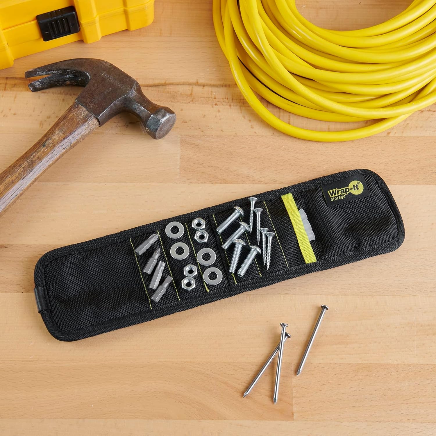 Magsnap Magnetic Wristband – Heavy Duty Wrist Magnet Tool Holder for Screws, Nails and Small Tools – Adjustable Tool Belt Accessory